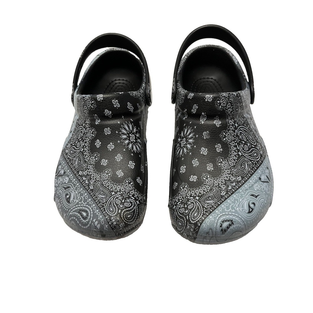 Crocs Bistro Graphic Bandanna Clogs Men's 6 - Women's 8 Black & White - Picture 3 of 11